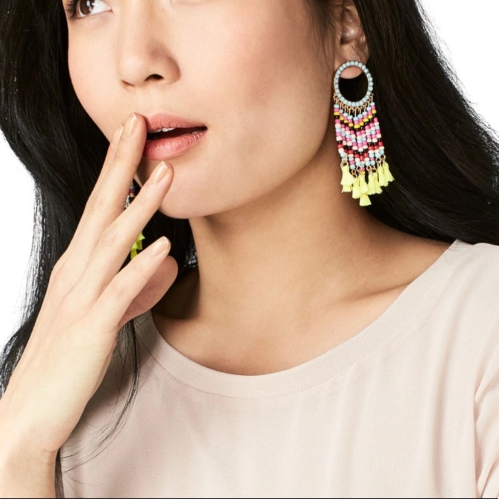 🛍NEW🛍 Tassel Beaded Drop Stud Earrings CHIC!! - Picture 2 of 4