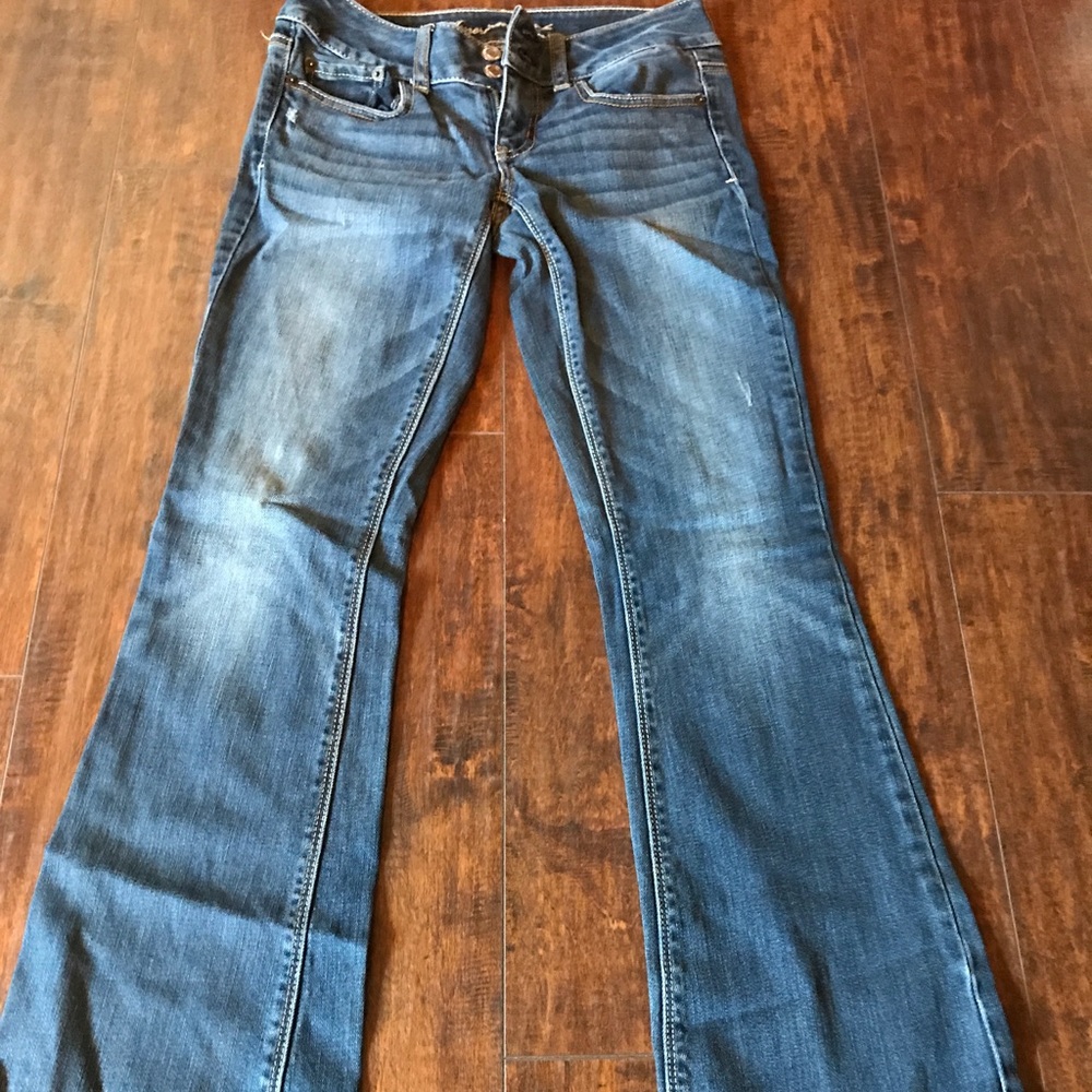 American Eagle Artist Jean