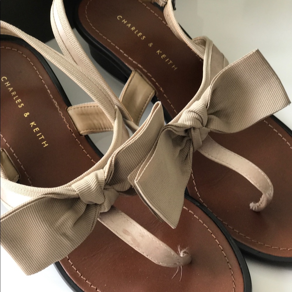 Charles and Keith bow sandals natural color