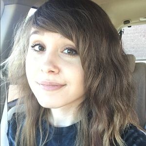 Meet your Posher, Celina