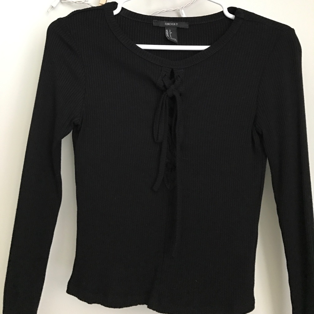 Ribbed Lace-up Tee