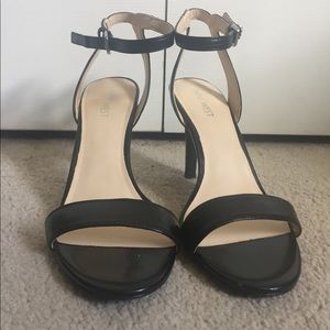Nine West black strappy heeled sandals