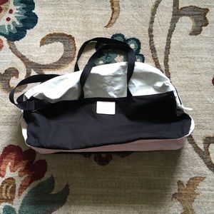 Limited Edition 2015 VS XL Duffle Bag