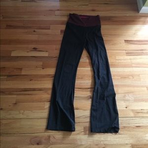 AERIE SLIM GYM FLARE YOGA PANTS