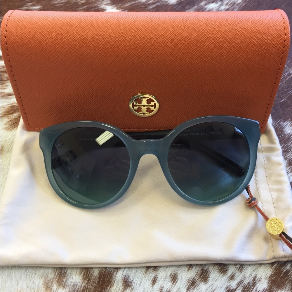 NWOT Tory Burch Sunglasses.