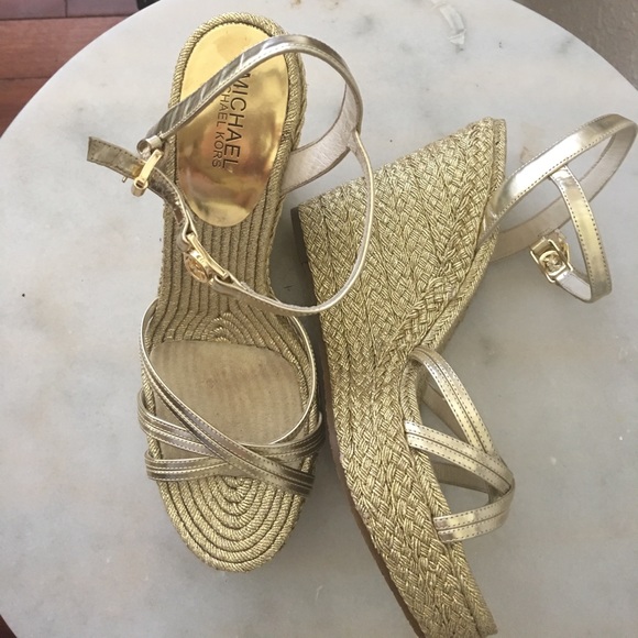 Michael Kors shoes - Picture 2 of 3