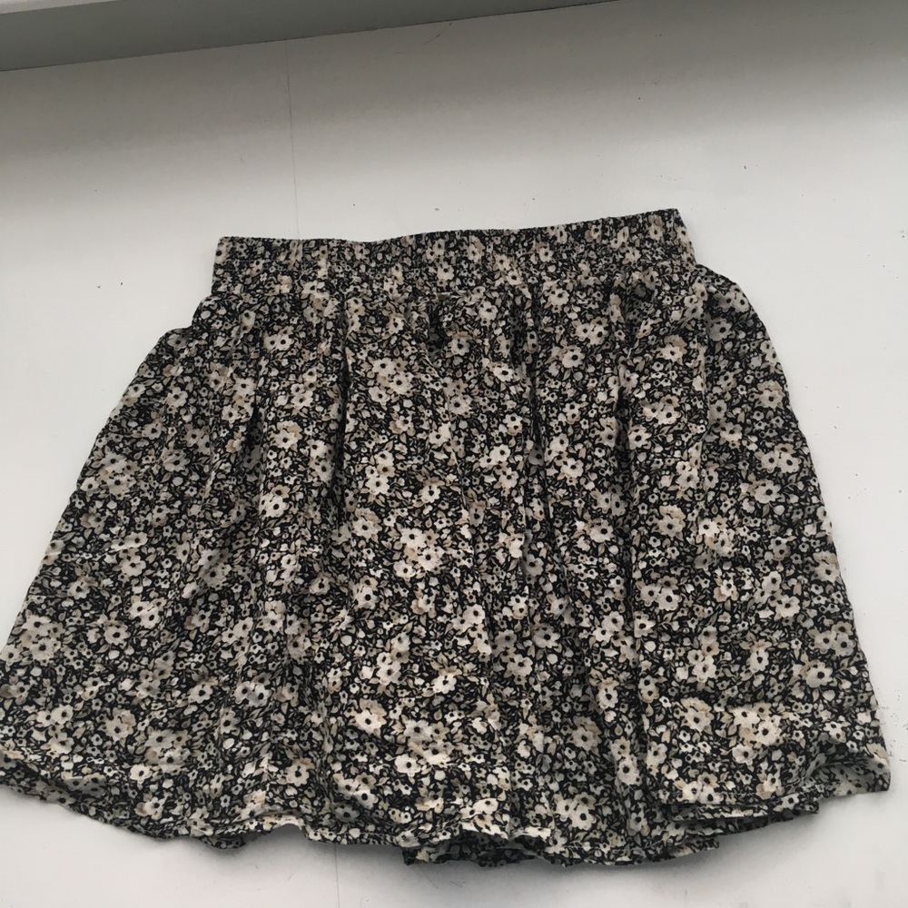 Brandy Melville Floral skirt