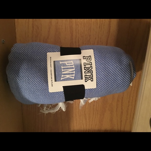 Blue PINK beach blanket - Picture 1 of 2