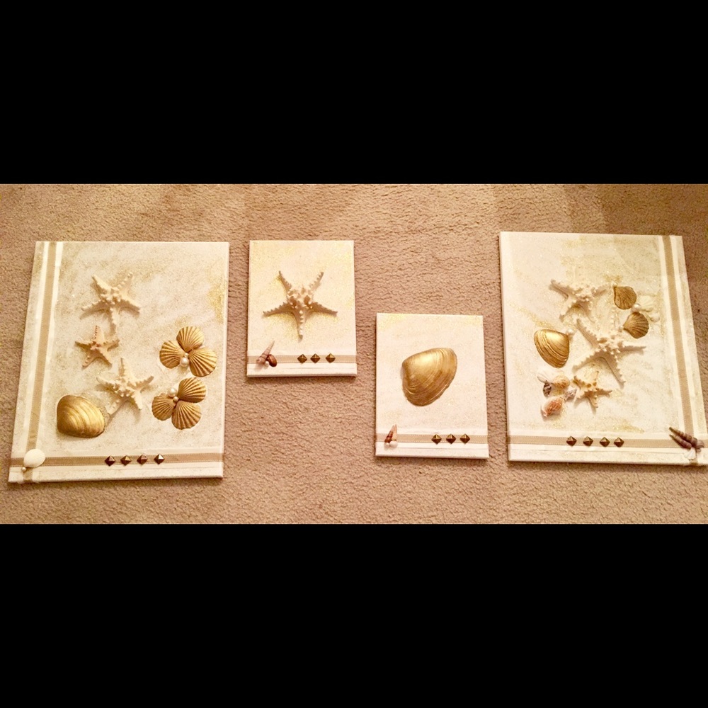 Set of  4 canvases