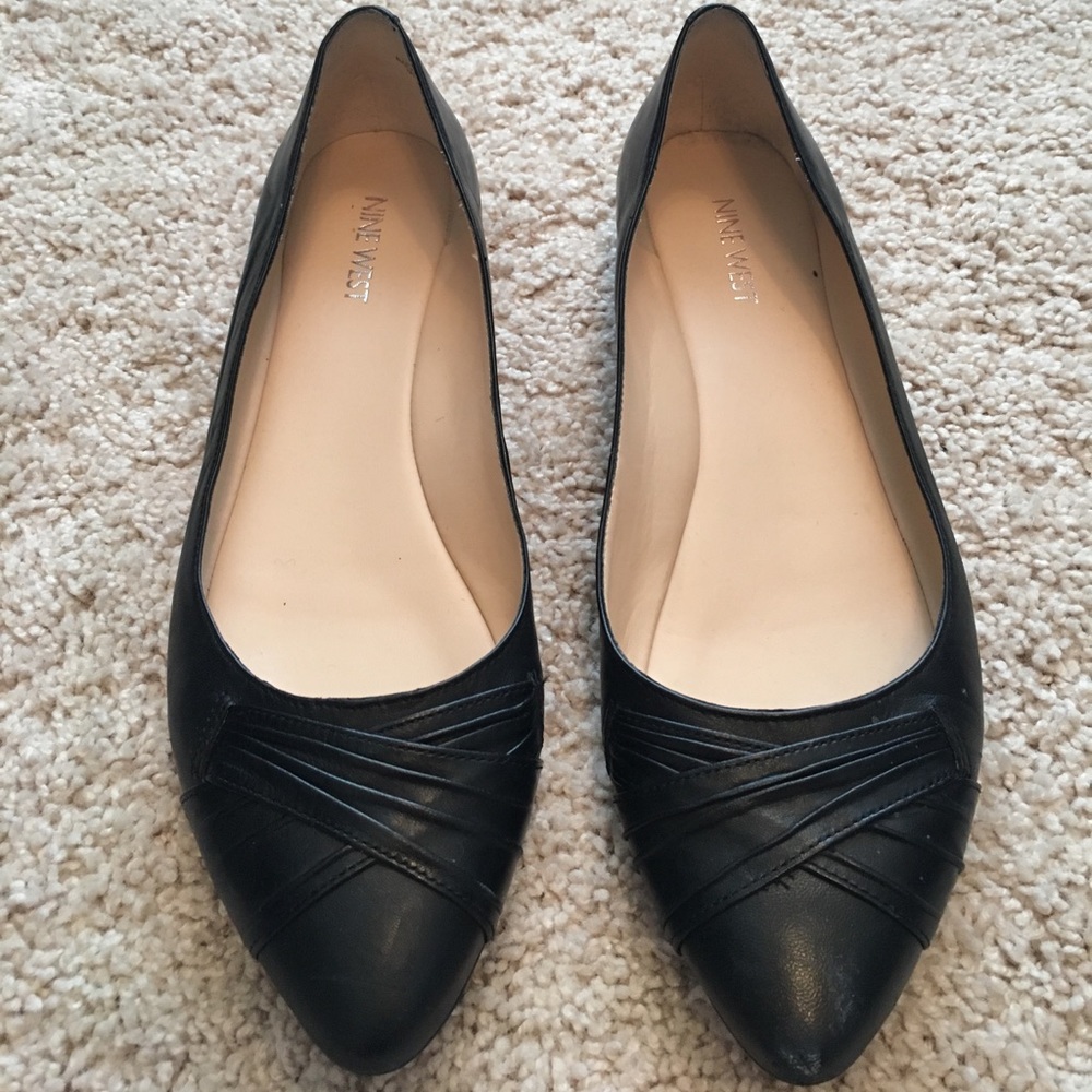 Black Nine West Flats