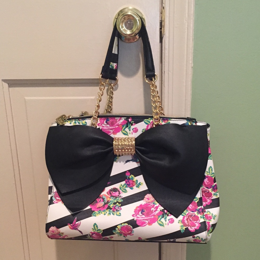 Betsey Johnson rose print handbag