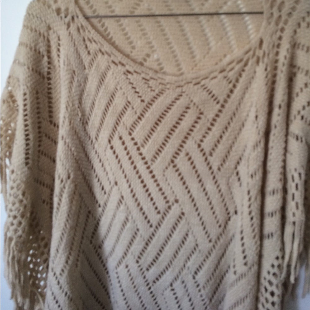LIGHT WEIGHT PONCHO
