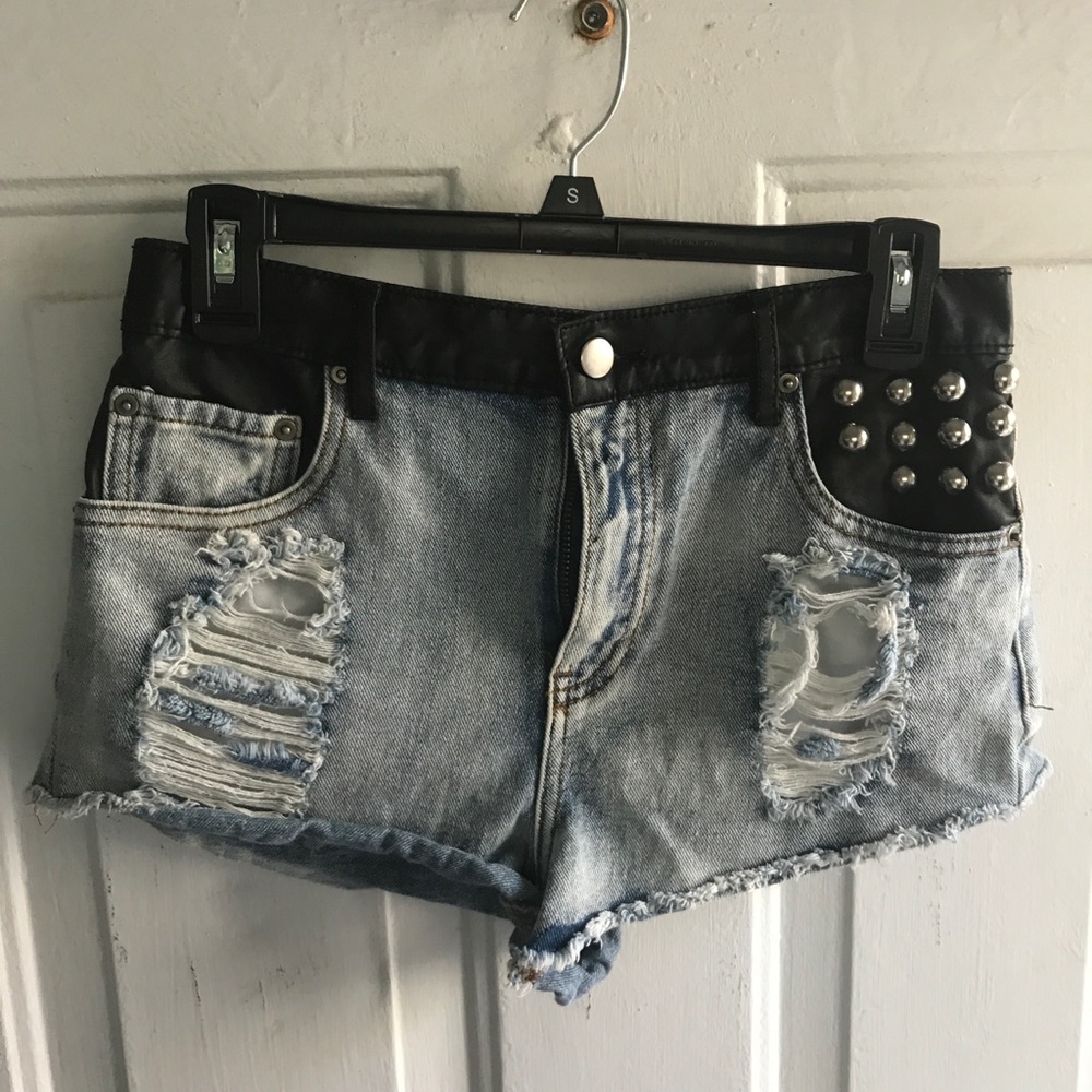 Shorts from forever 21 size 27
