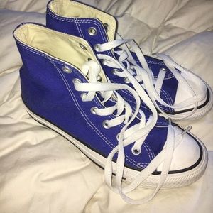 🌟BRAND NEW🌟 women's 6 blue high top converse.
