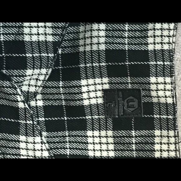 Unyforme Casual Buttondown Baseball Flannel - Picture 4 of 4