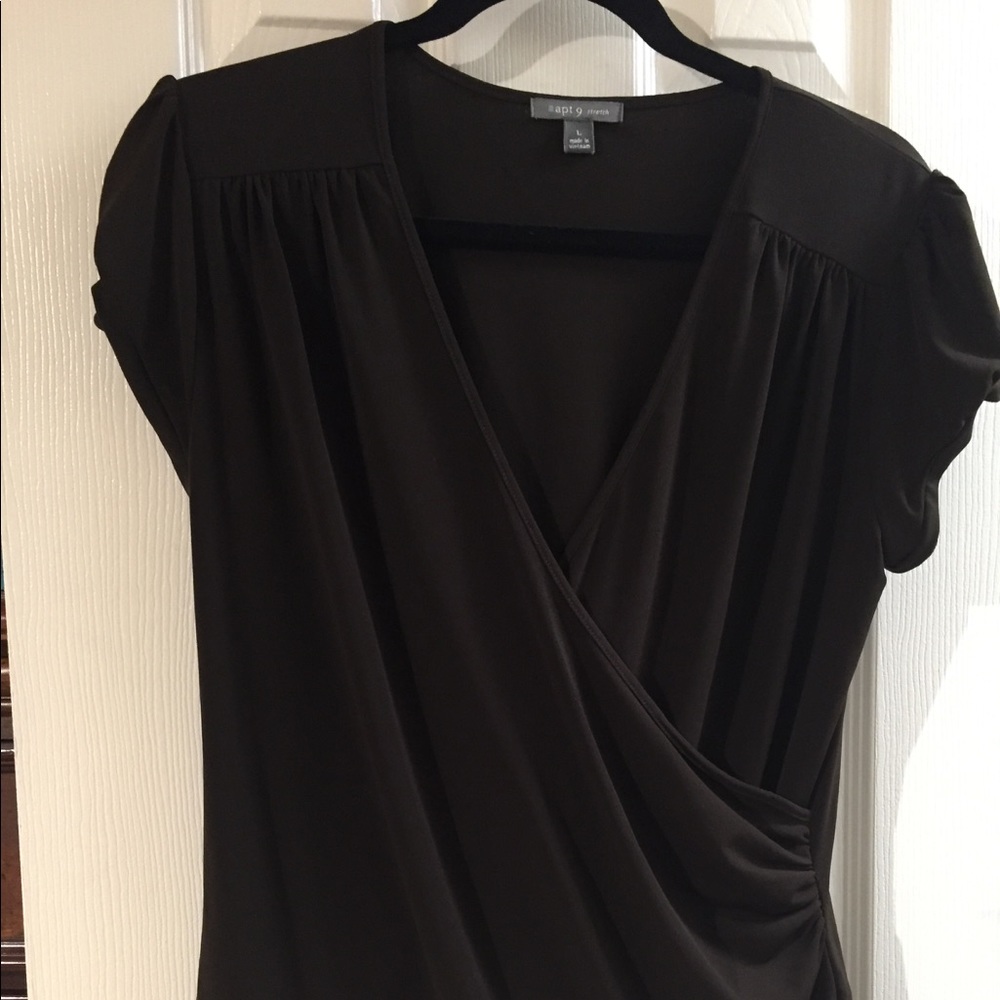 Apt. 9 Brown Faux Wrap Top. Size L.