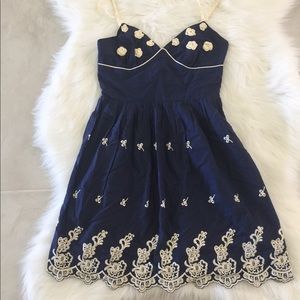 Navy Dress w/ Embroidered Flowers, size small