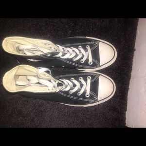 Black High top converse. MAKE ME OFFERS!