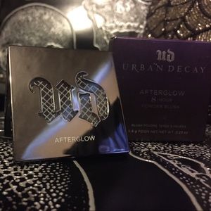 Urban Decay Afterglow 8 Hour Blush in QUICKIE