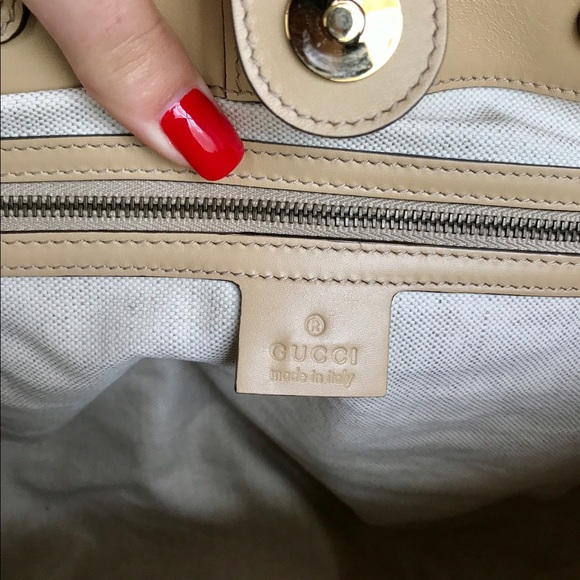 ‼️AUTHENTIC LIMITED EDITION GUCCI SCARLET TOTE‼️ - Picture 7 of 7