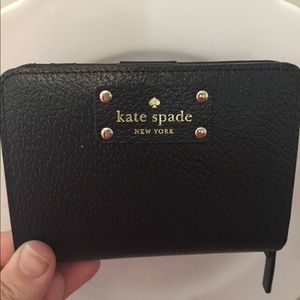 Kate Spade Mini Wallet- brand new never used