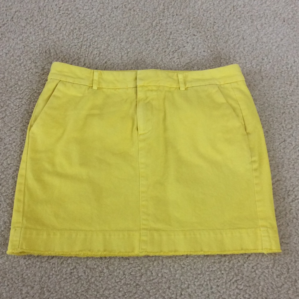 Gap yellow mini skirt