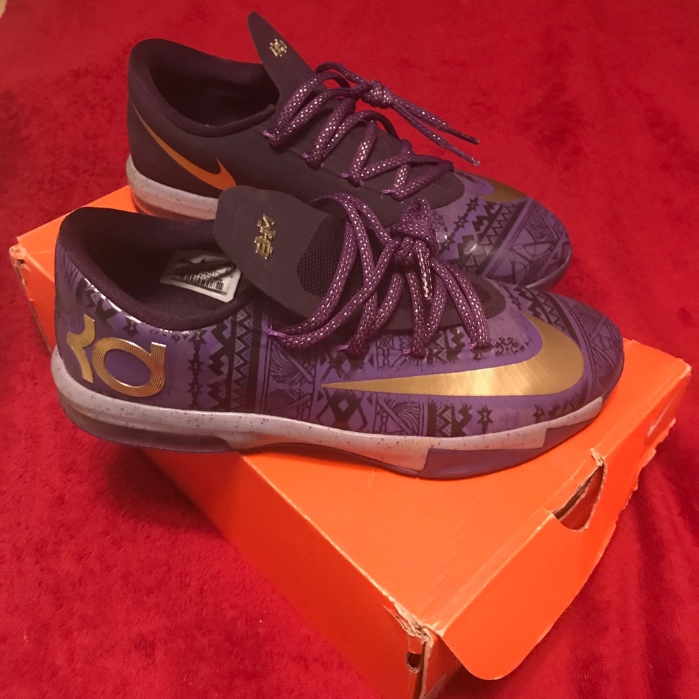 Limited Edition BHM Kevin Durant Sneakers