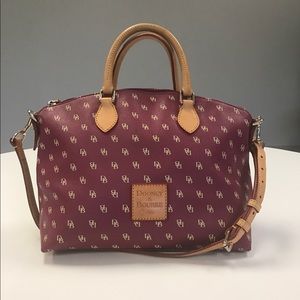Dooney & Bourke purse
