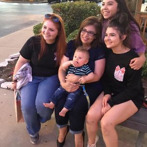 Meet your Posher, Adriana