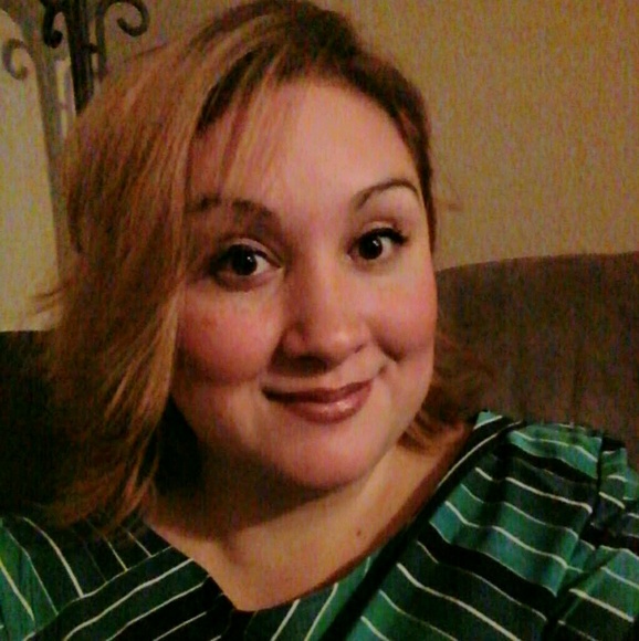 Meet your Posher, Jeannette - Picture 1 of 1