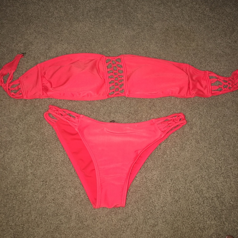 Swim suit