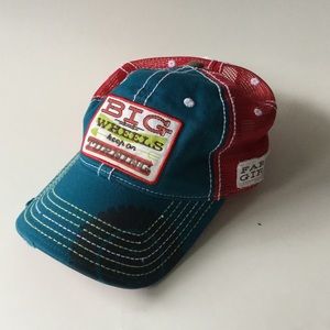 Big Wheels Keep on Turnin hat