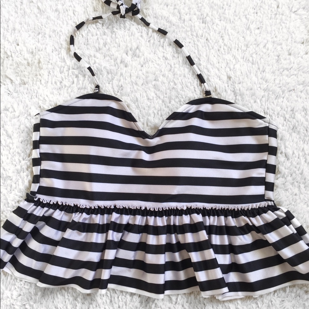 KORTNI JEANE sweetheart peplum top