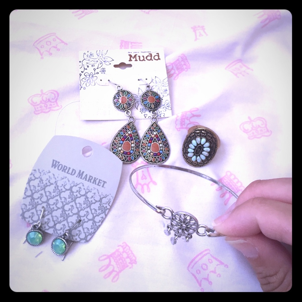 Bundle of Jewelry