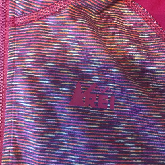 REI Pullover ⛰🍒 - Picture 4 of 7