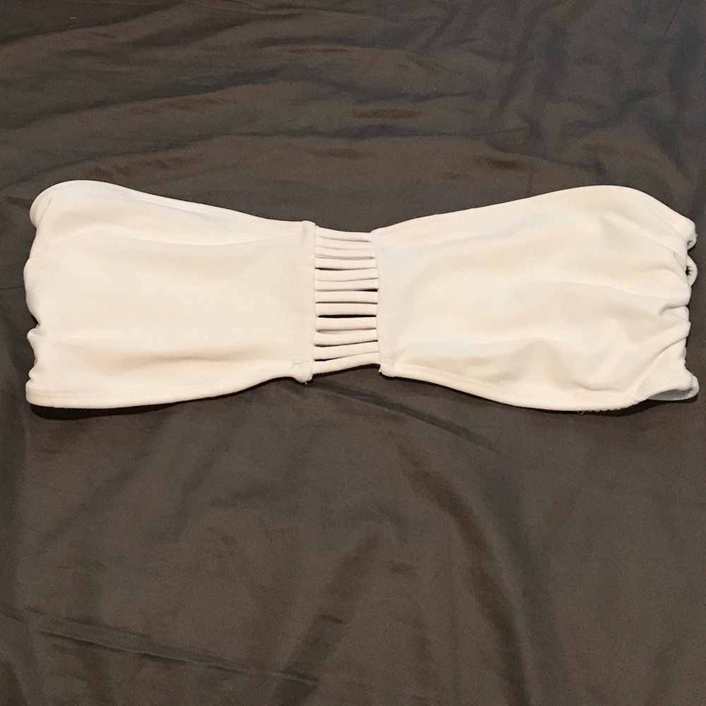 Halter bikini top