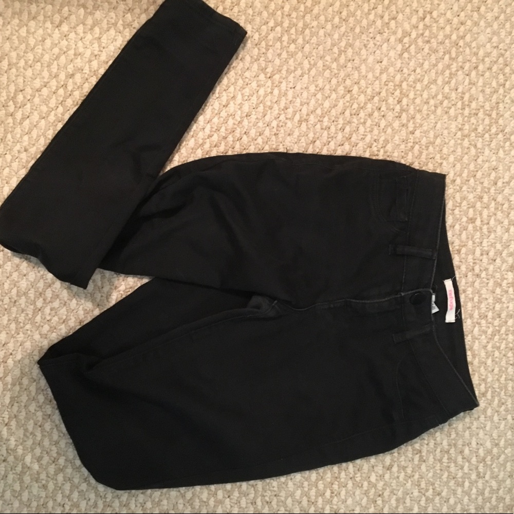 Black skinny jeans