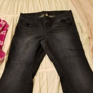 Torrid Medium Wash Bootcut Lean Jeans