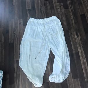 White baggy pants