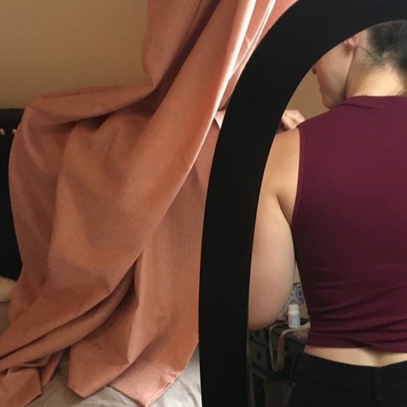 Maroon crop top! - Picture 3 of 4