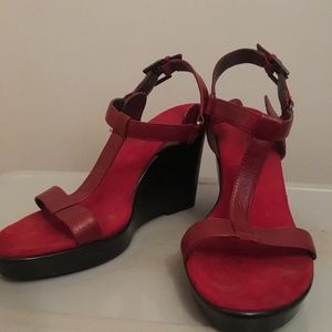 Aerosoles Red Wedge