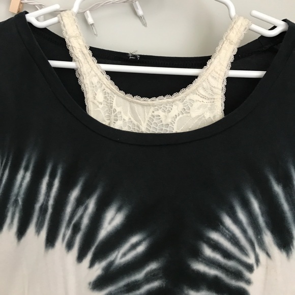 Urban Outfitters Lace Bralette - Picture 3 of 3