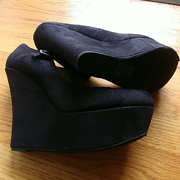 ๐๐ฅHP๐ฏ๐ SHIEKH FAUX SUEDE BLACK WEDGES SIZE 10 - Picture 5 of 8