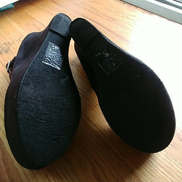 ๐๐ฅHP๐ฏ๐ SHIEKH FAUX SUEDE BLACK WEDGES SIZE 10 - Picture 7 of 8