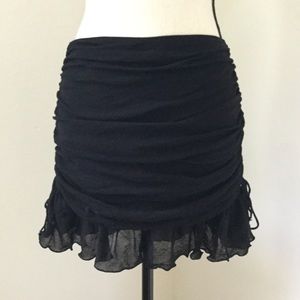 😮BETSEY JOHNSON Super Sexy Black Rouched Skirt💕