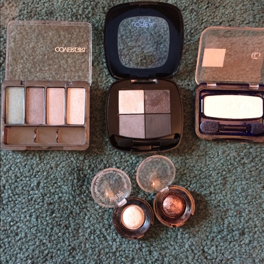 ALL NEW MAKEUP NEVER BEEN USED