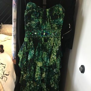 Strapless sweetheart gown