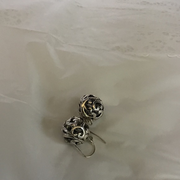 Pretty Detailed Silvertone Earrings - Picture 2 of 5