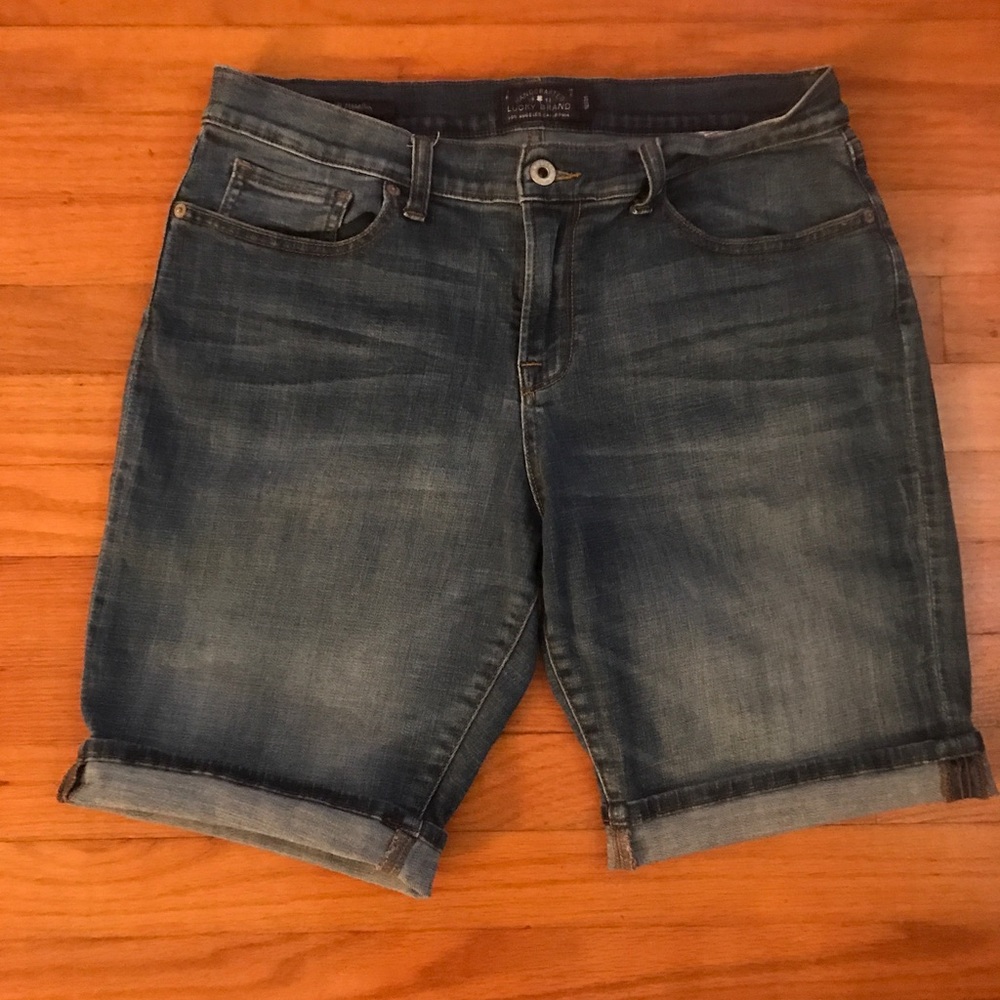 Lucky brand "Bermuda" short size 12/31