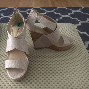 BCBG generation Wedges